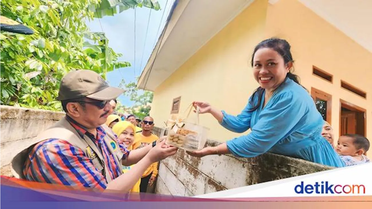 Momen Cabup Sukabumi Asep Japar Diadang Emak-emak Penjual Kue