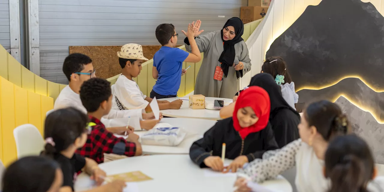 Un taller en la Feria de Sharjah despierta la sabiduría financiera en niños y jóvenes