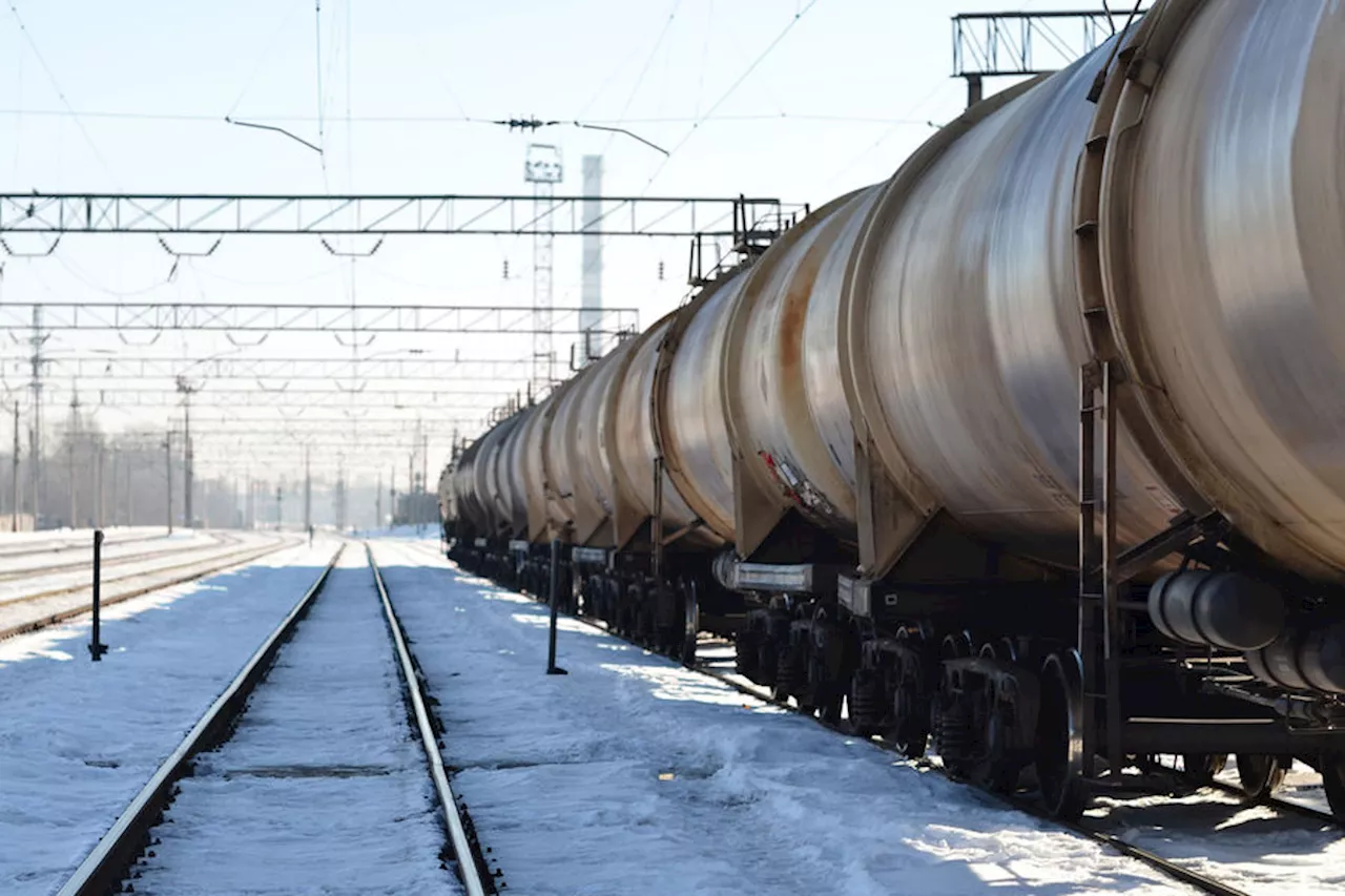 Саратовец выжил после удара током на крыше поезда