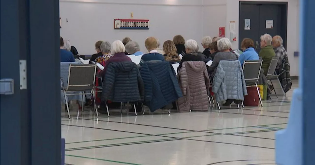 Canadian seniors hard hit by postal strike