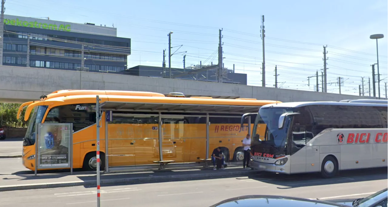 Eskalation am Südtiroler Platz - Fahrgast beißt Lenker von Balkan-Bus mitten ins Gesicht