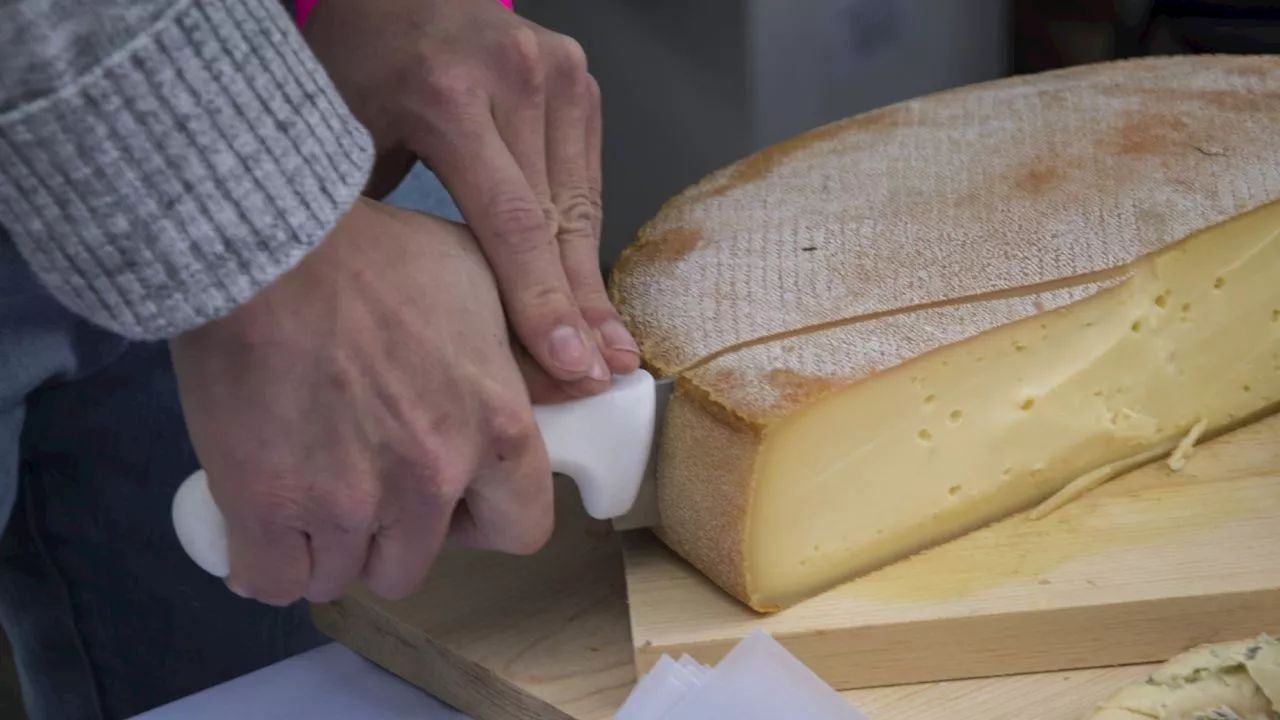 &quot;El robo del queso rallado&quot;: La estafa millonaria del mercado negro en Reino Unido