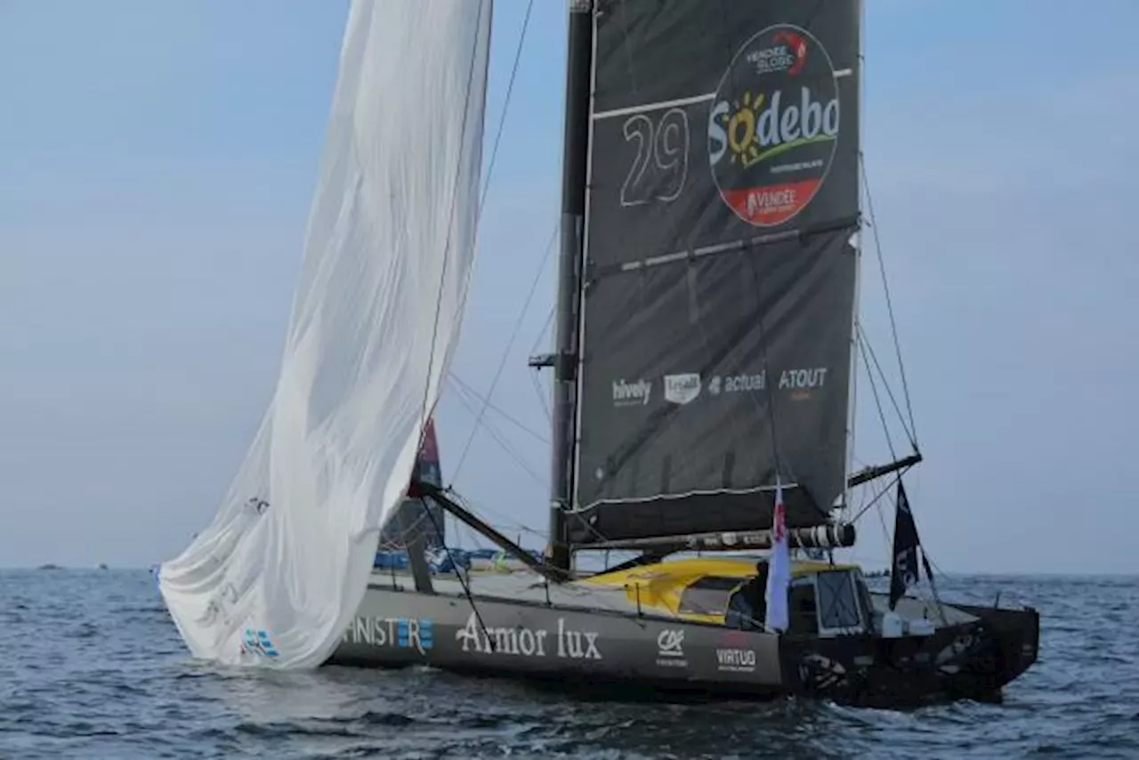 Jean Le Cam chute au classement du Vendée Globe 2024, mené par Sam