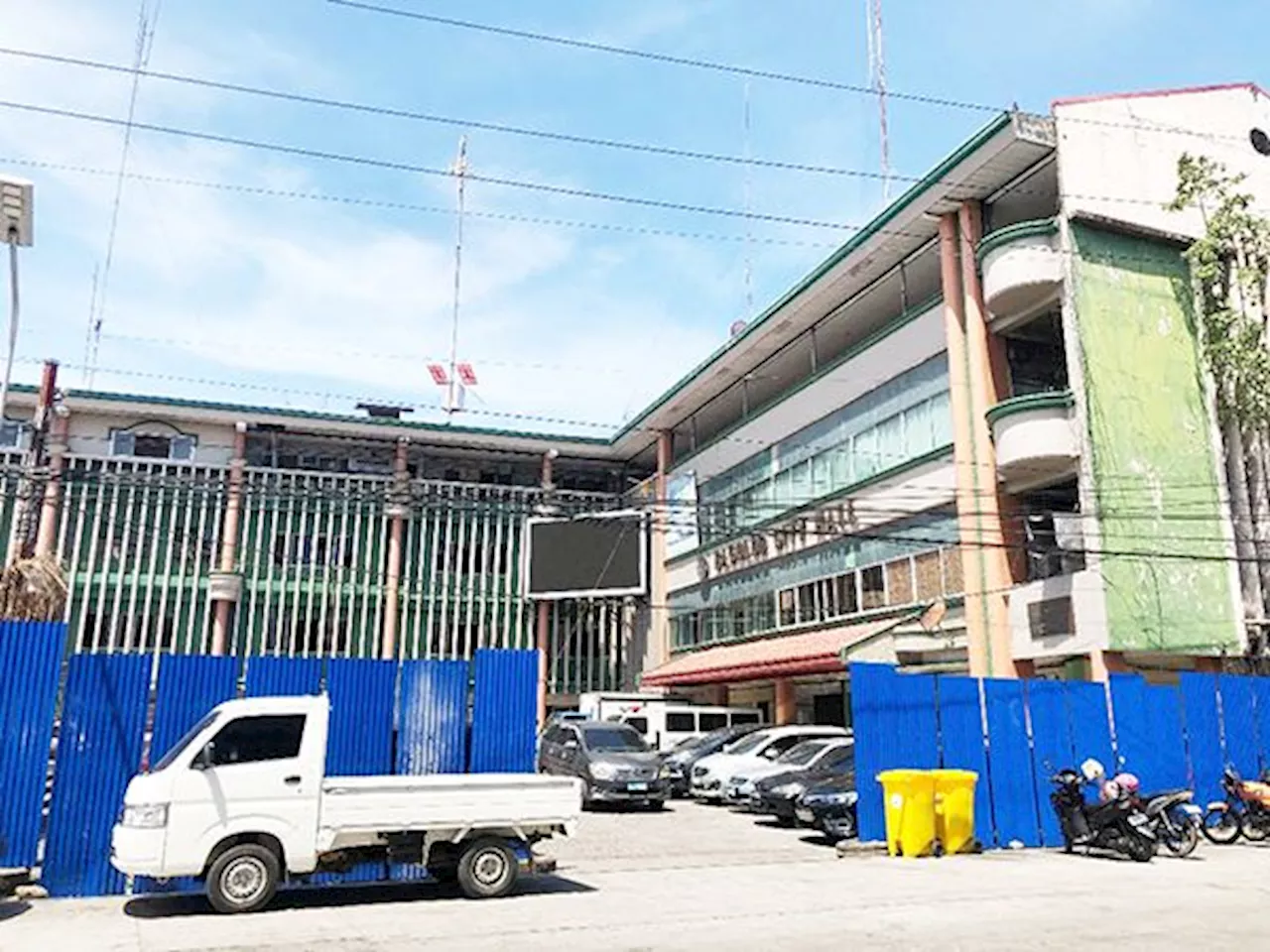 Demolition of old Bacolod City Hall questioned