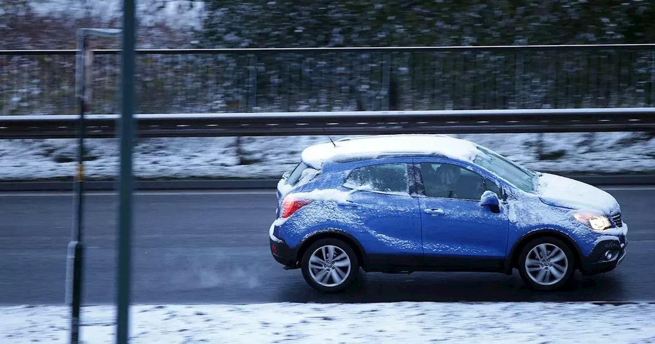 Snow closes Woodhead and Snake Pass but M62 and M56 clear