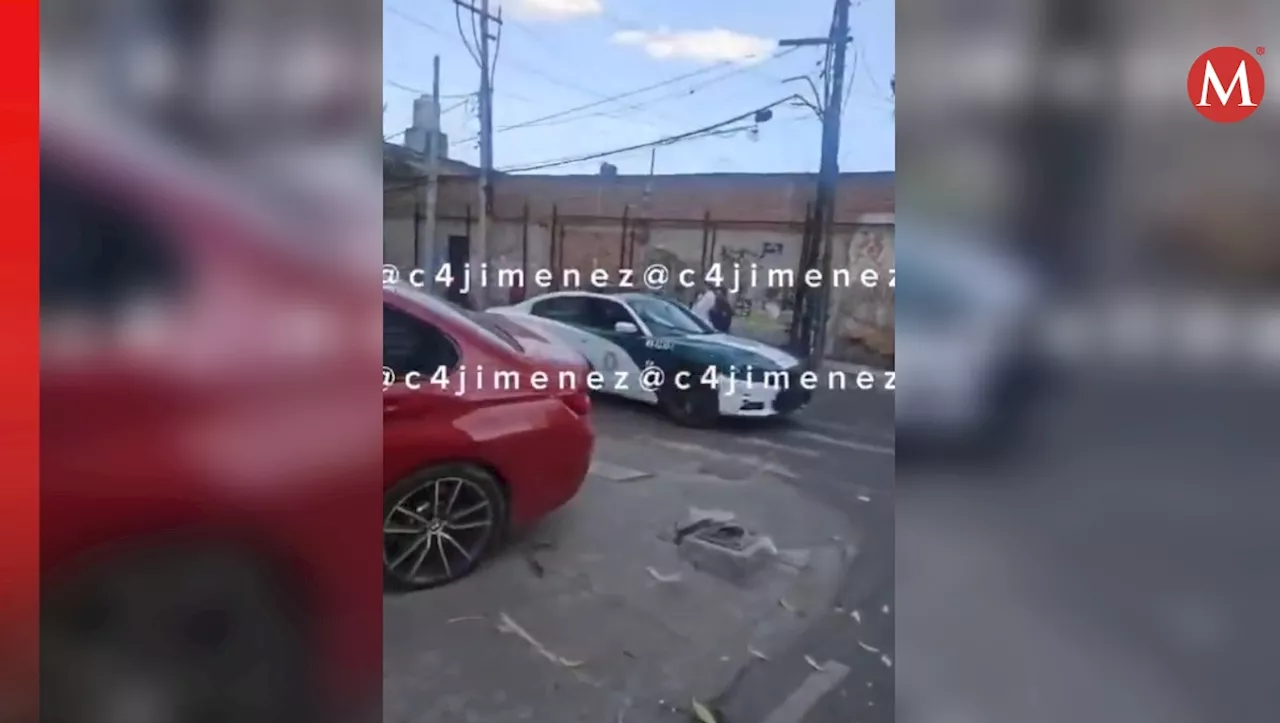 Hombre se roba un BMW en Edomex, choca y lo detienen