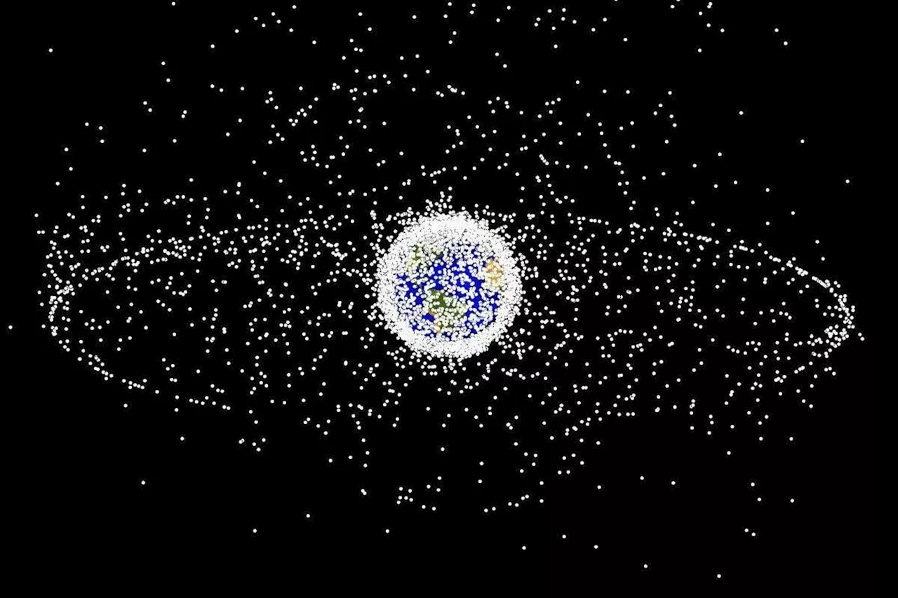 Сдуть с орбиты: российские ученые нашли способ защиты от космического мусора