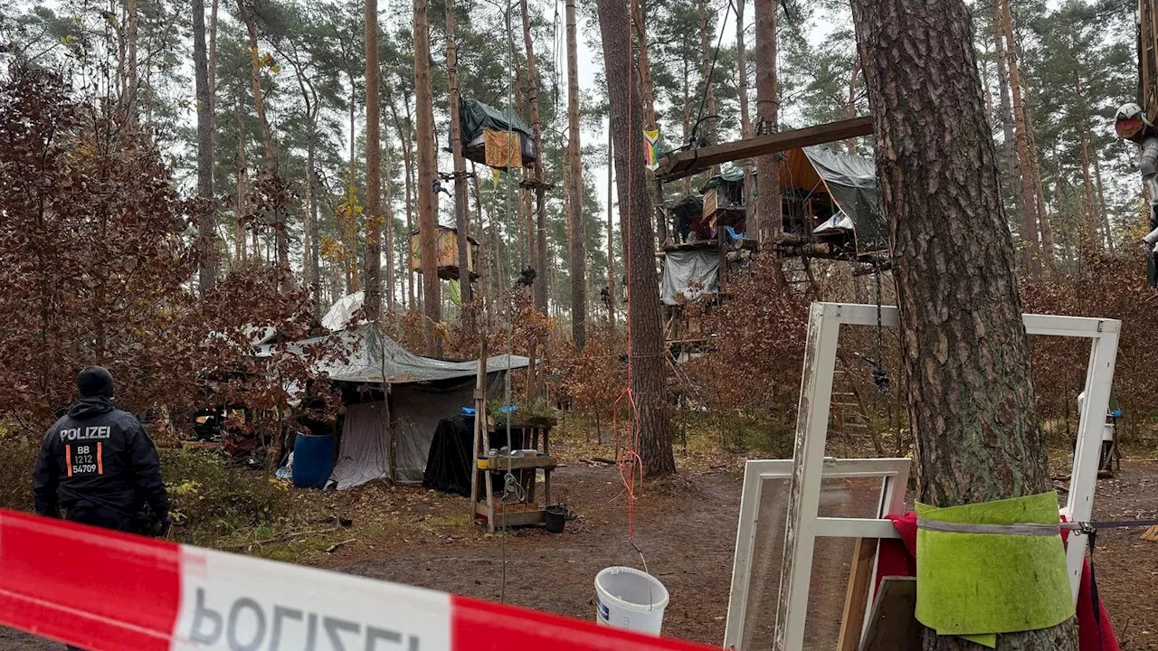 Polizei löst Tesla-Protestcamp in Grünheide komplett auf