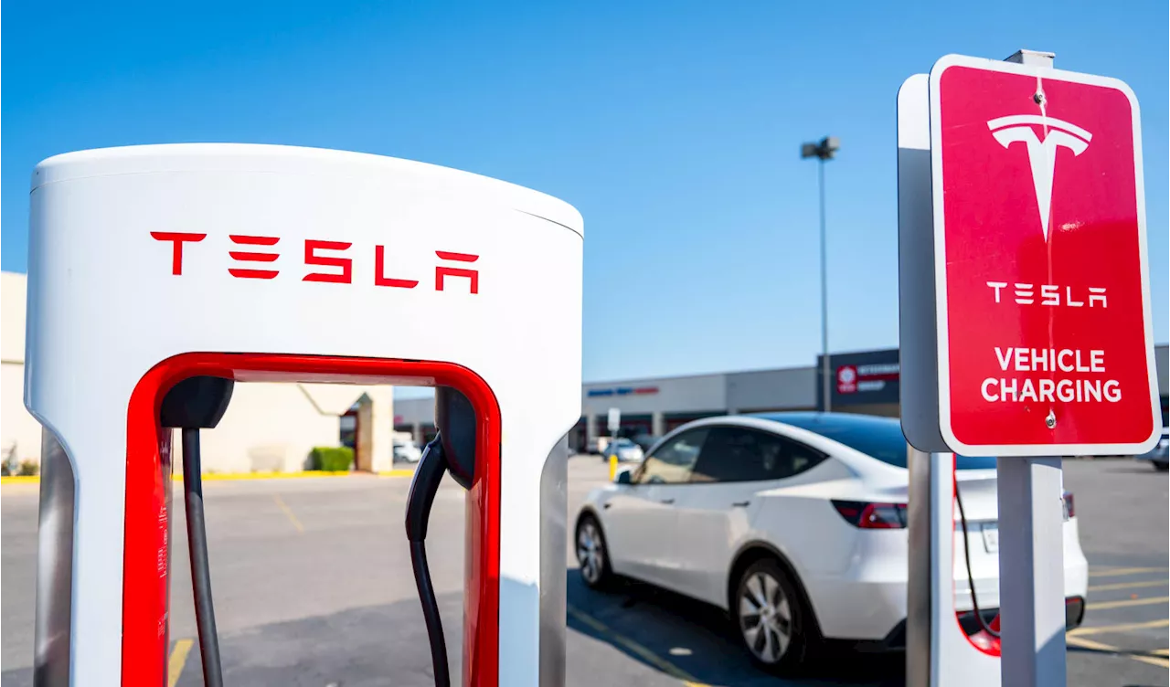 Jim Cramer says ‘nothing truly dulls the case' for owning Tesla stock