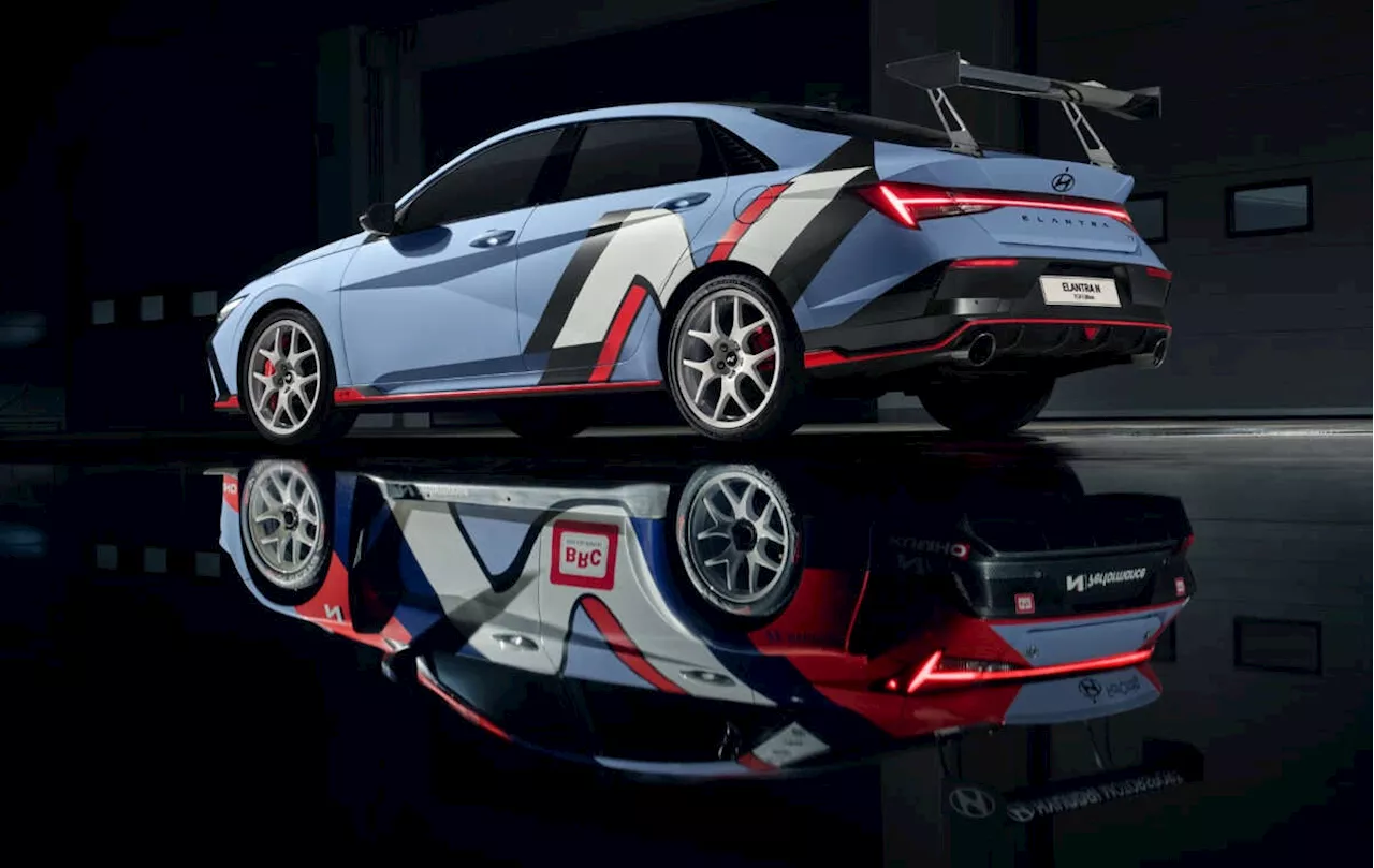 Hyundai Elantra N TCR Edition unveiled – adjustable carbon swan neck spoiler, 19′ forged rims, Dec launch