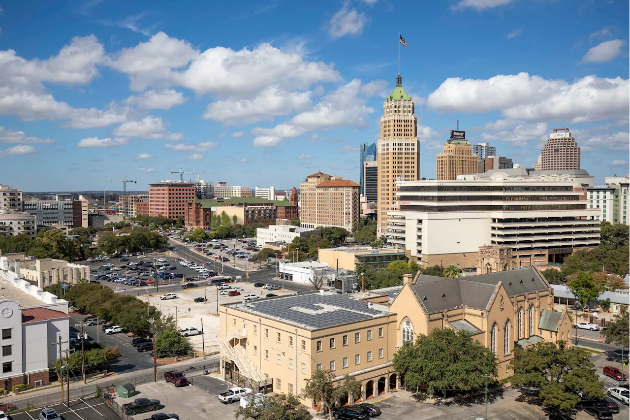 Listen: UTSA’s new research center seeks Bexar County voters’ opinions