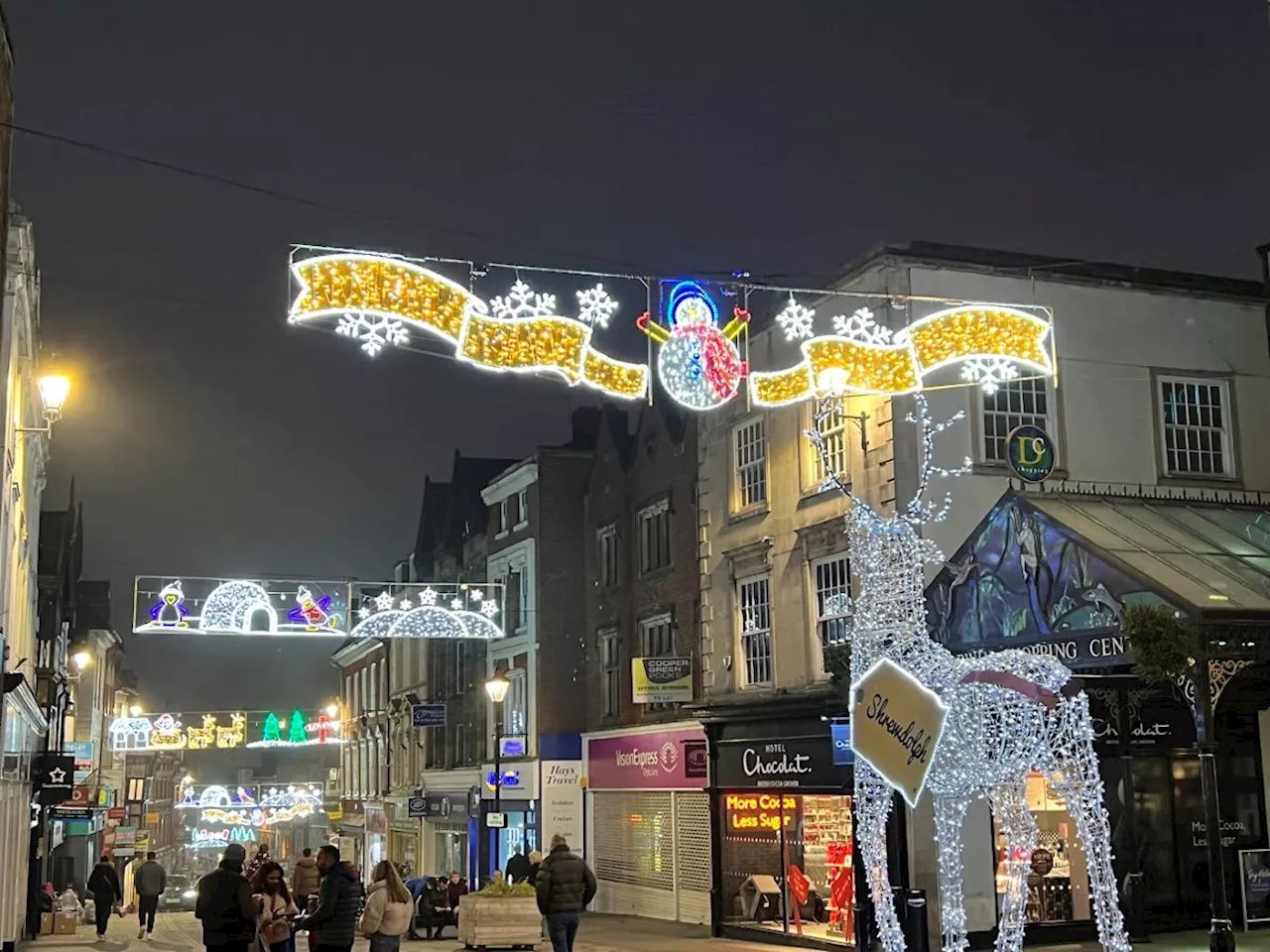 Final preperations made ahead of Shrewsbury’s Christmas lights event