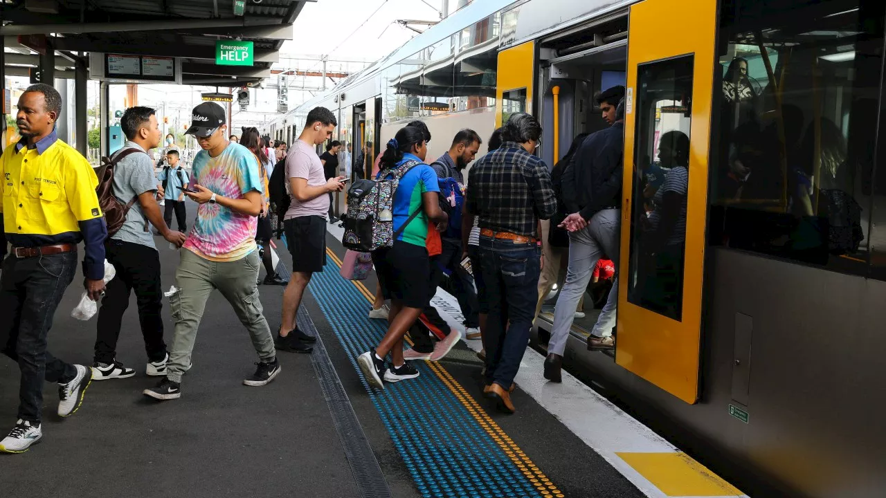 ‘Major disruption’: Huge shock as no trains in Sydney to run for four days