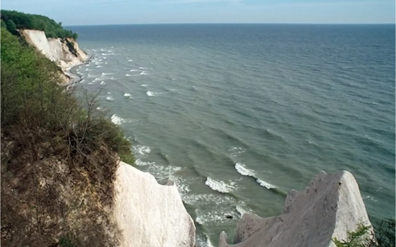 Mar Baltico, due cavi sottomarini danneggiati: ipotesi sabotaggio