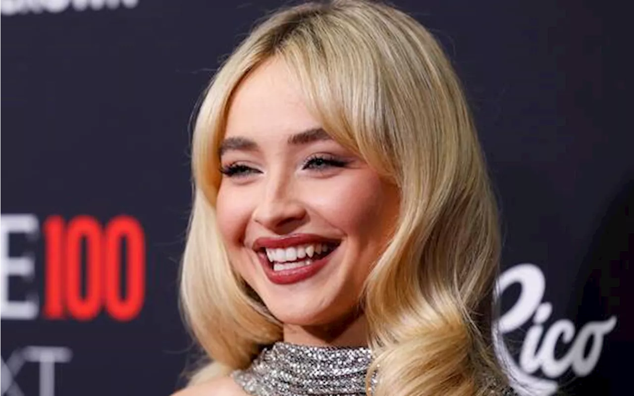 Sabrina Carpenter, il trailer di 'A Nonsense Christmas' svela numerose guest star