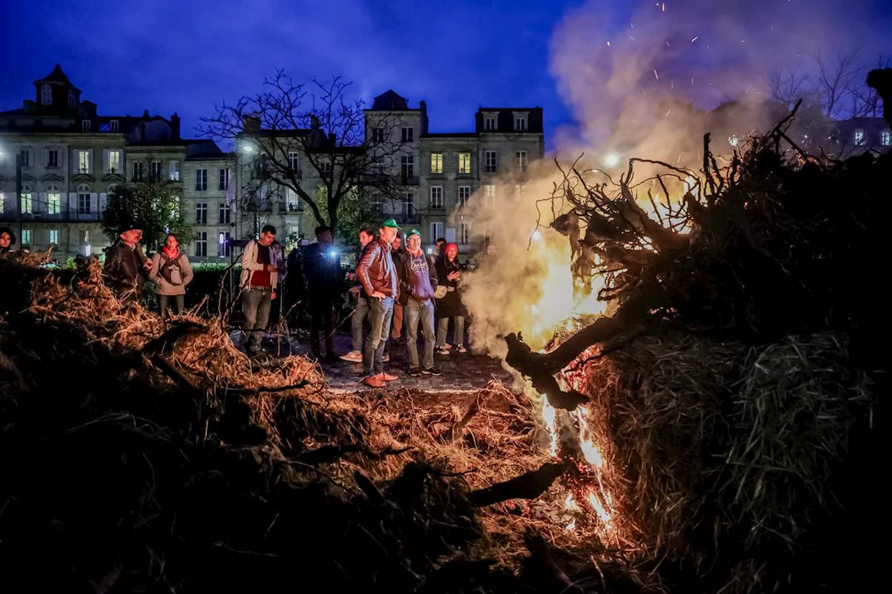 Le convoi se dirige vers la rocade de Bordeaux