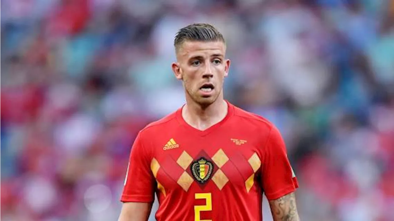 Alderweireld annuncia l'addio al calcio: 'Altri sei mesi con l'Anversa e poi mi ritiro'