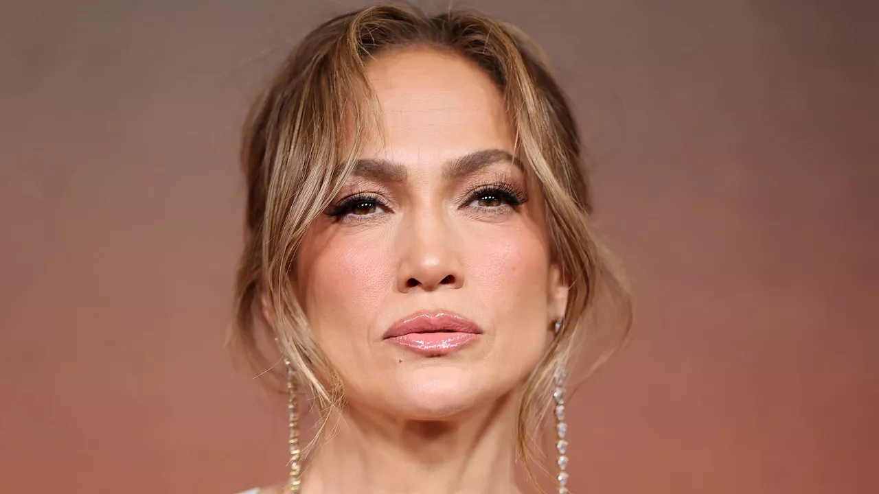 Jennifer Lopez: «I miei figli vengono prima di tutto. A nessuno piace mostrare al mondo la parte più vulnerabile di sé ma a volte fa bene farlo»