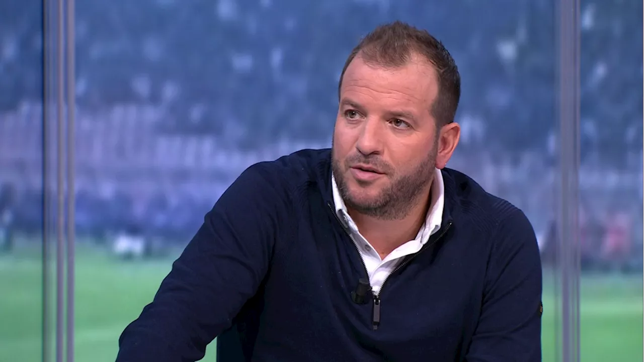 Van der Vaart ligt dubbel om speler van Nederlands elftal 'die vaak kansen om zeep helpt'