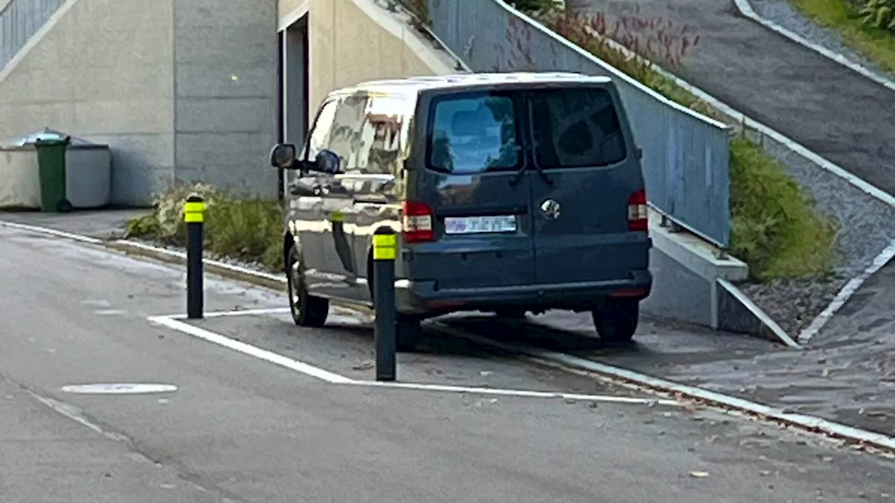 Polizei parkiert Blitzer mitten im Fussgänger-Schutzbereich