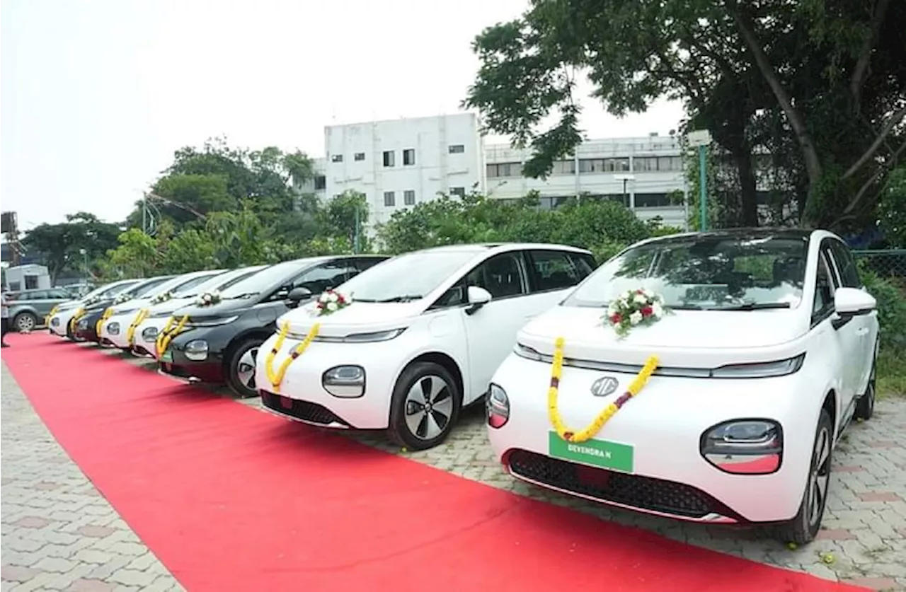 EV Sales: त्योहारी सीजन में इलेक्ट्रिक वाहनों की बिक्री अब तक के उच्च स्तर पर, लेकिन अभी दिल्ली दूर है!