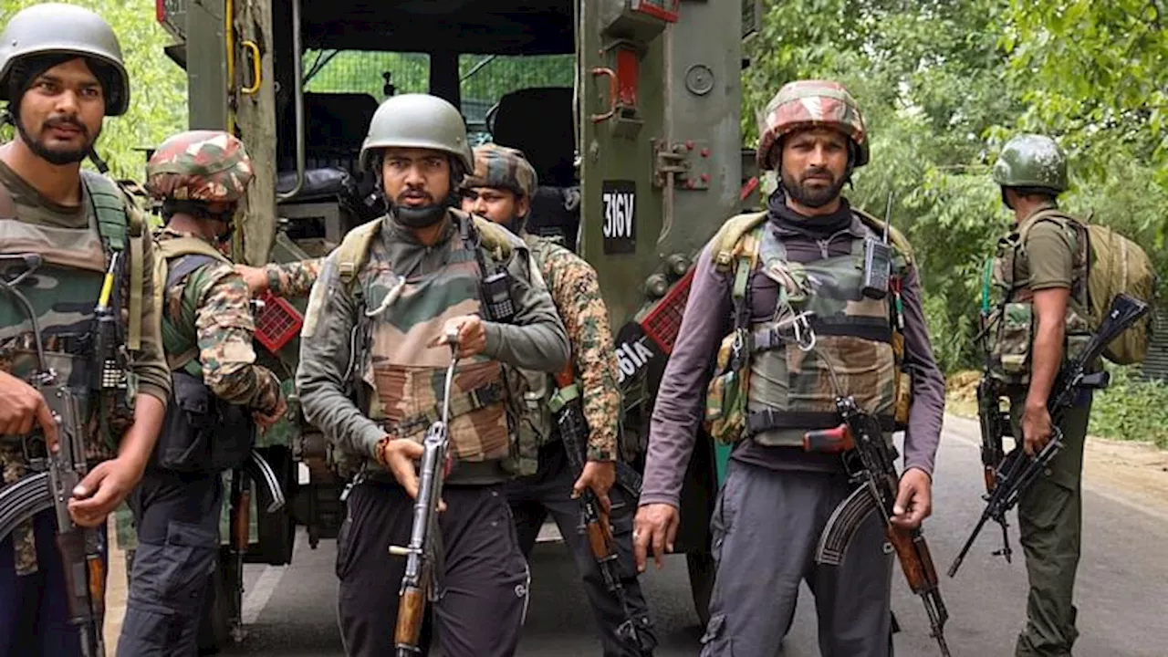 J&K Encounter: अनंतनाग में मुठभेड़ जारी, जवानों ने दो आतंकी किए ढेर, एक अभी भी घिरा हुआ