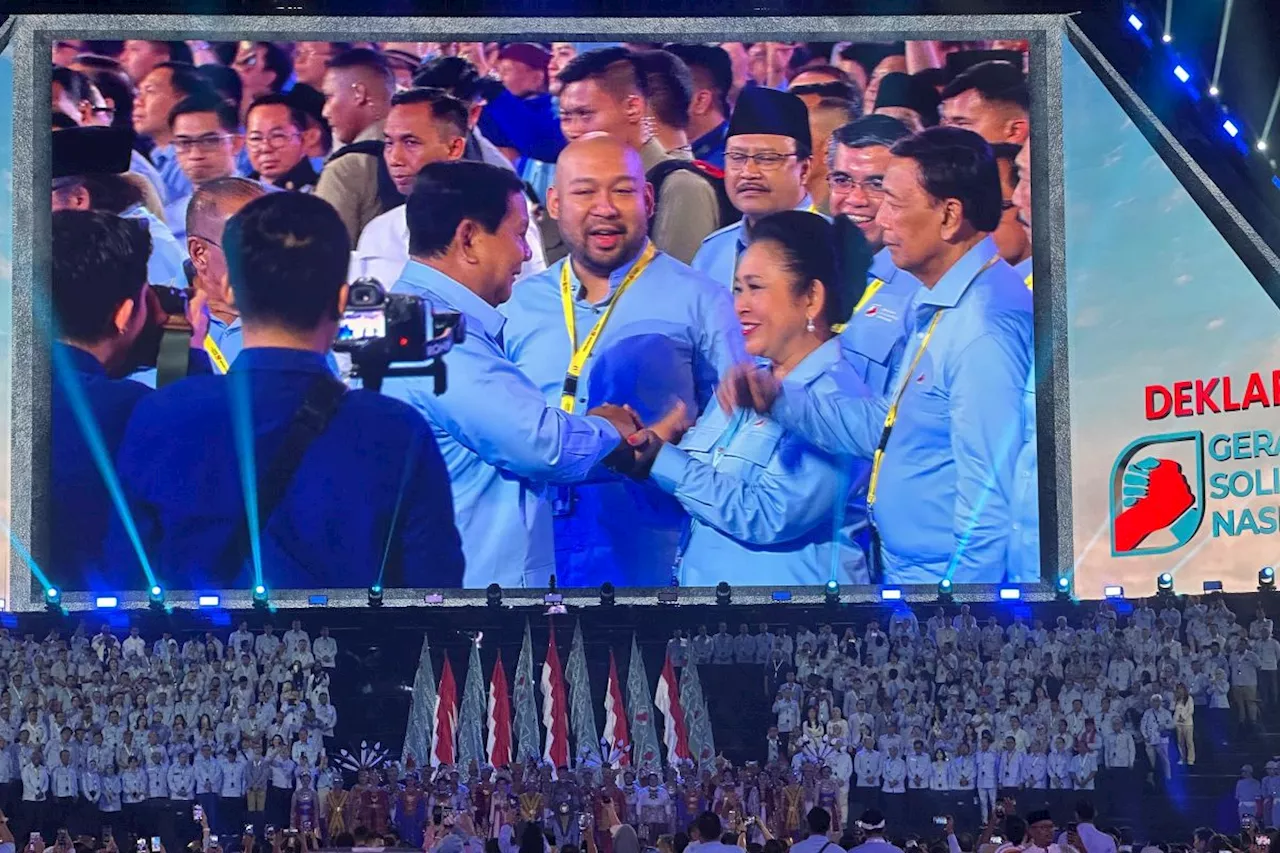 Prabowo ungkap GSN telah berikan pakaian sekolah untuk 10 ribu anak