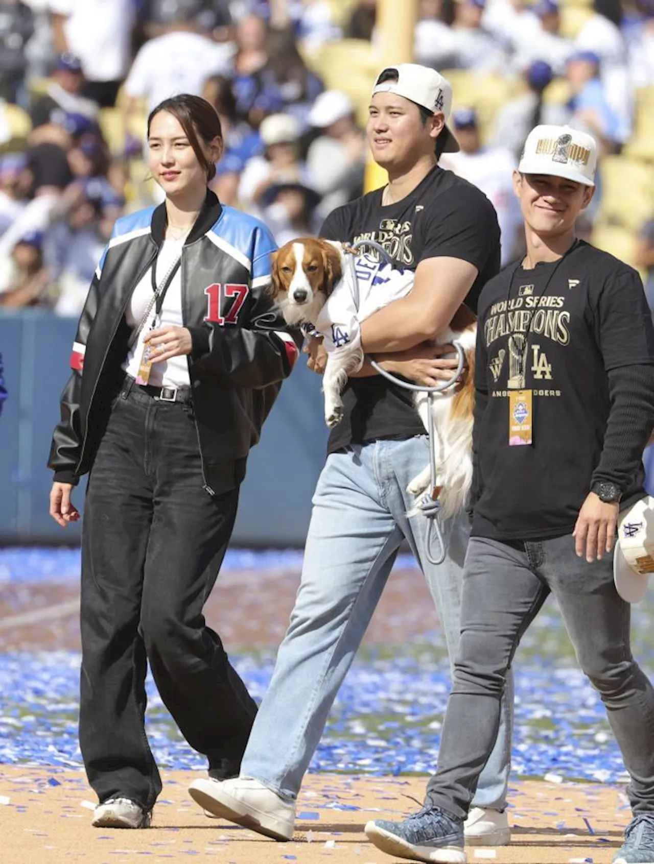 大谷翔平 真美子夫人＆デコピンと「特別な瞬間」 真心の英語スピーチ「おめでとう、ロサンゼルス！ファンのみなさん、ありがとう！」