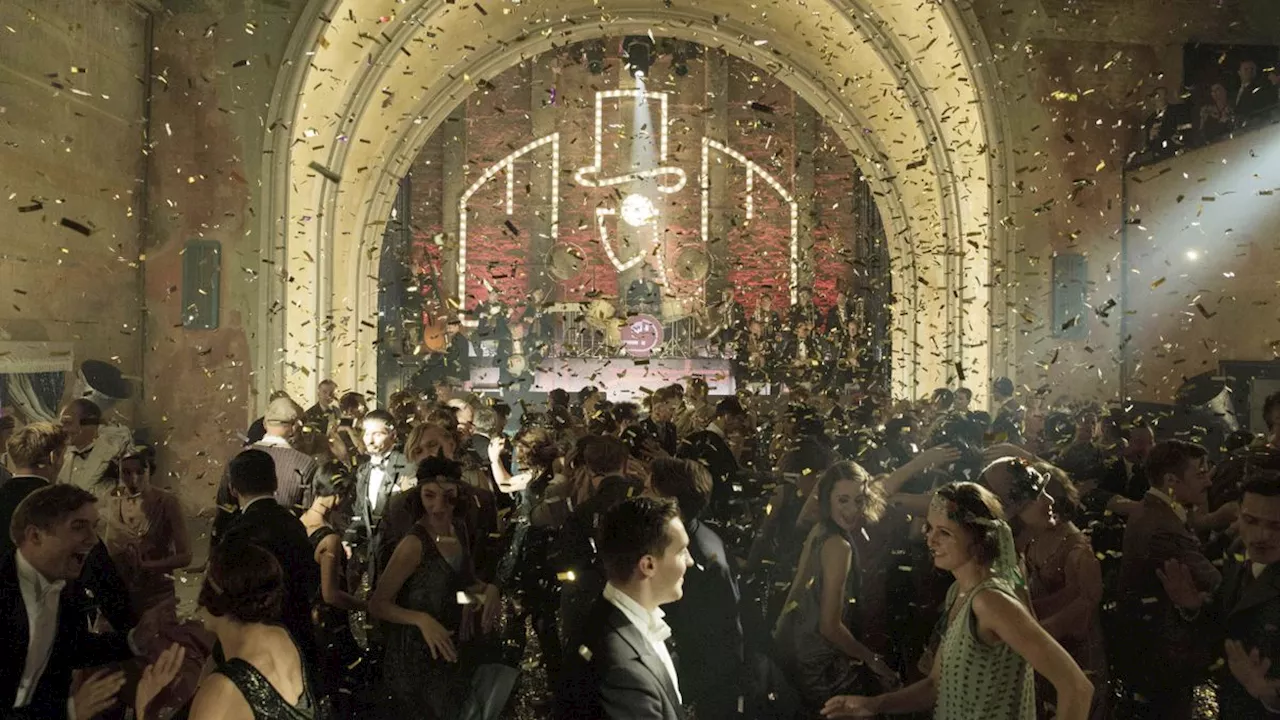 Finale Staffel: Männlich, bartfrei, bereit für einen Haarschnitt? »Babylon Berlin« sucht mehr als 1500 Komparsen