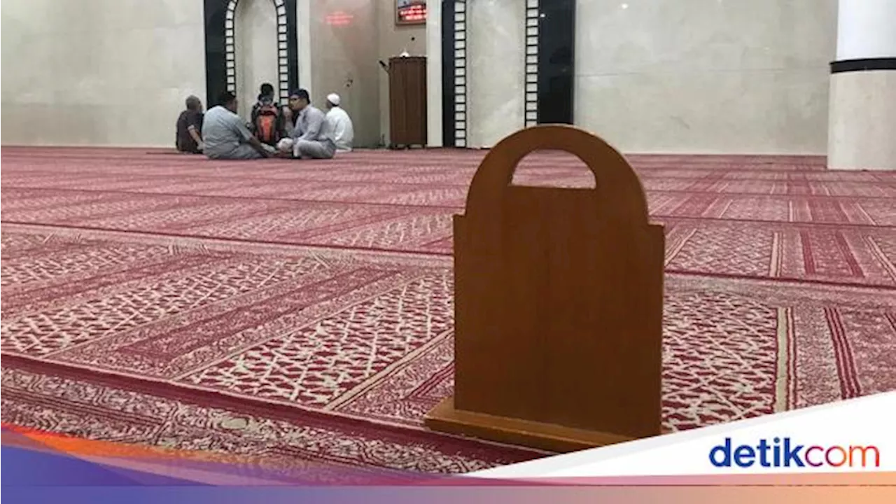 Hukum Salat Menggunakan Pembatas dan Benda yang Bisa Dijadikan Sutrah