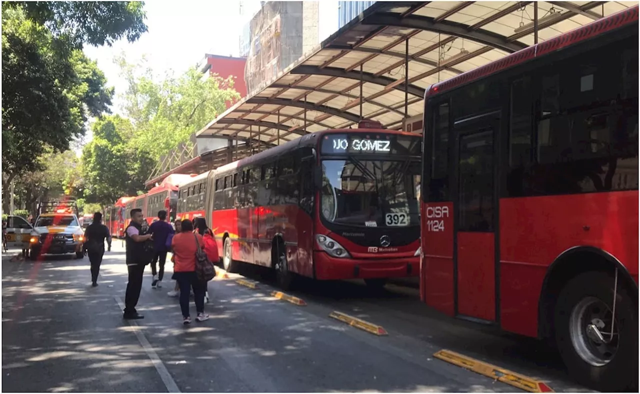 El Metrobús modificará su servicio por Desfile de Día de Muertos; cinco líneas serán afectadas