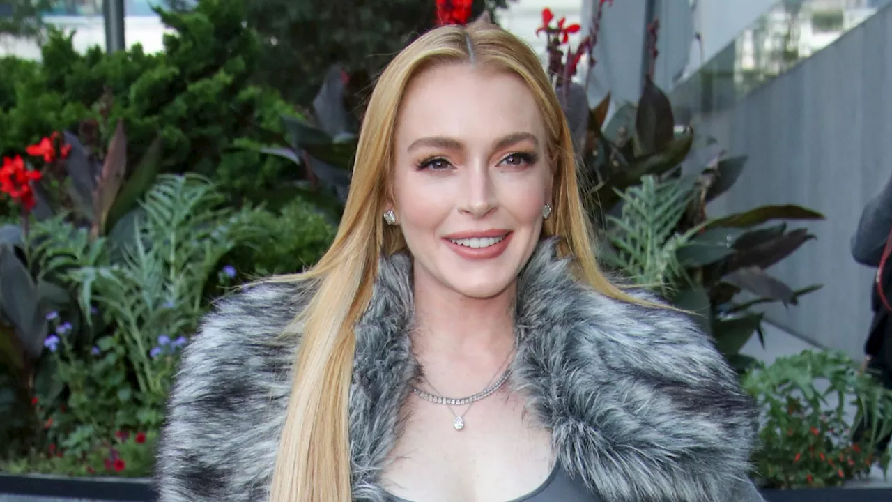 Netflix : Lindsay Lohan et le beau gosse de Pretty Little Liars réunis dans un film de Noël au synopsis piquant