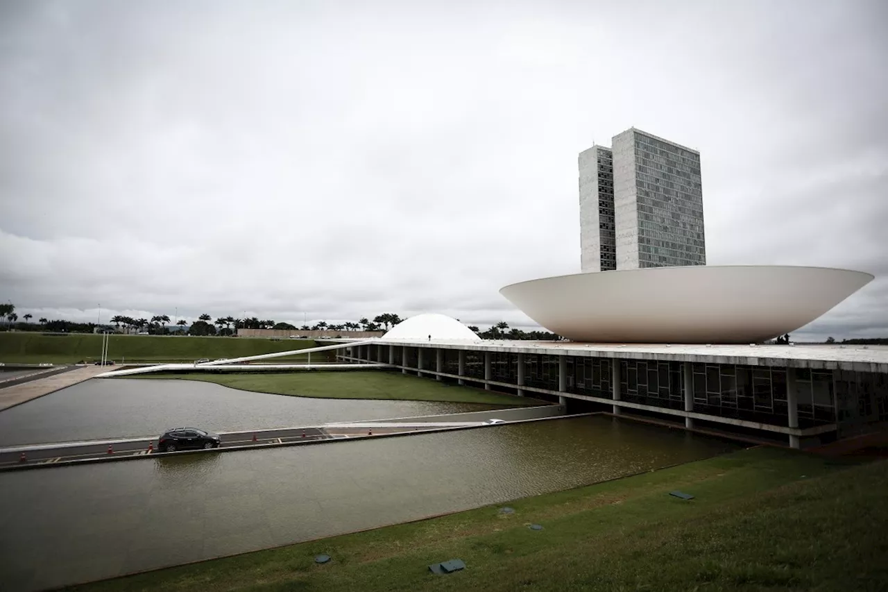 Falta base política para o ajuste