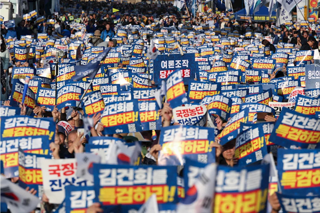 “김건희 특검, 국민의 명령이다”…서울역 도심 메운 시민 목소리