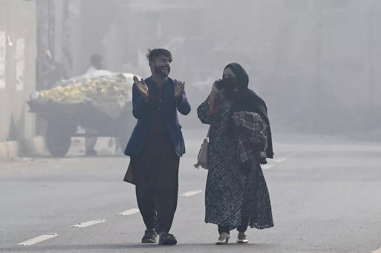 Record historique de pollution à Lahore, deuxième ville du Pakistan