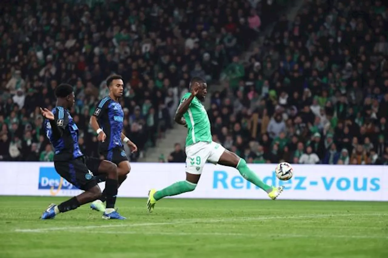 Saint-Etienne fait plier Strasbourg à domicile et respire en Ligue 1