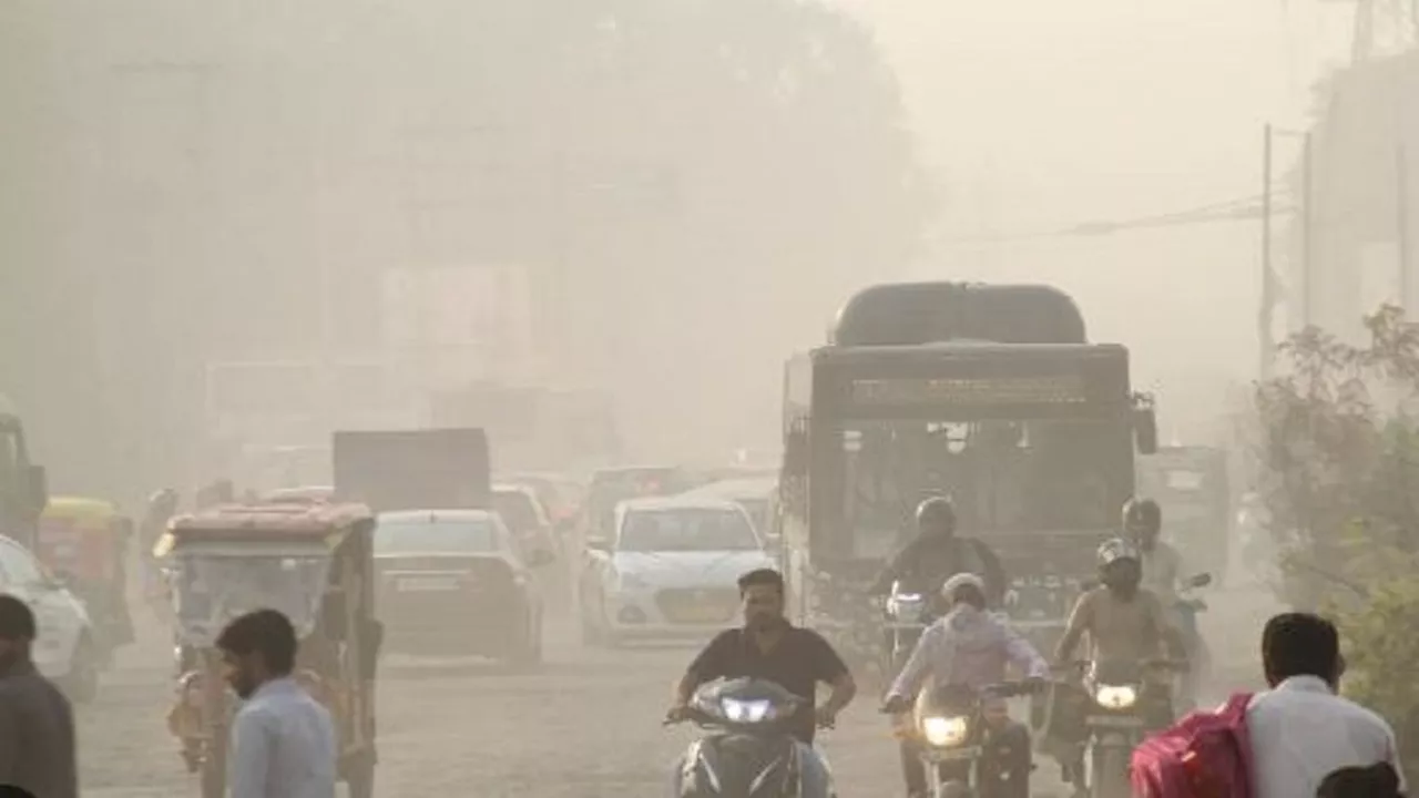 राजधानी में किस कारण से बढ़ रहा प्रदूषण, AQI 316 दर्ज, जानें पड़ोसी राज्यों का हाल