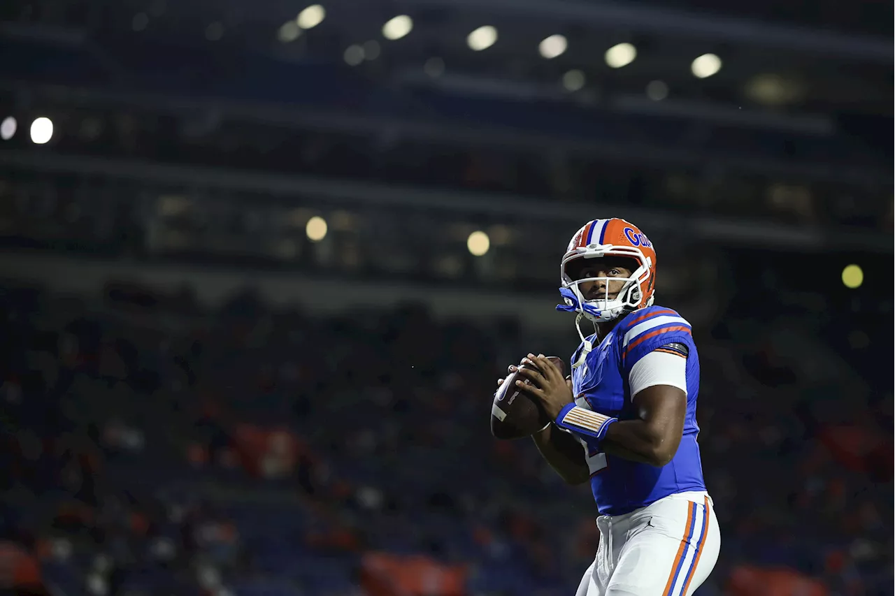 SEC News: Florida QB DJ Lagway Carted Off Field After Suffering Apparent Injury