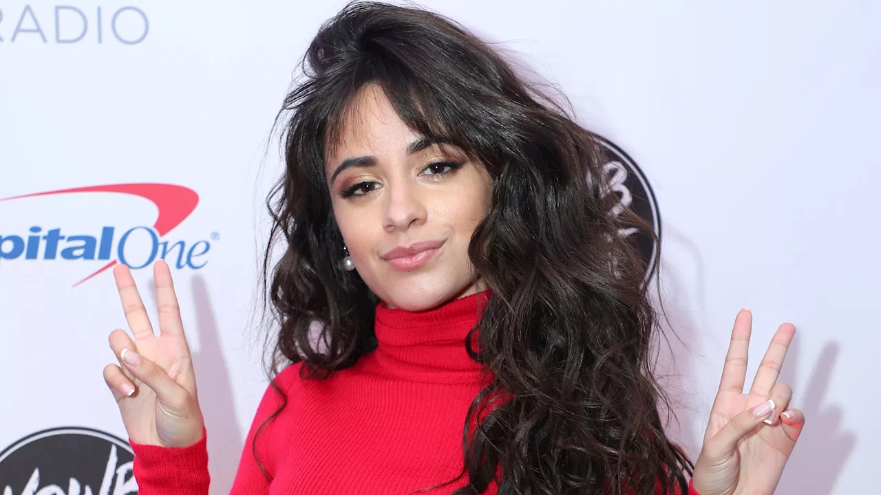 Halloween-Schreck: Camila Cabello stürzt im sexy Hasenkostüm