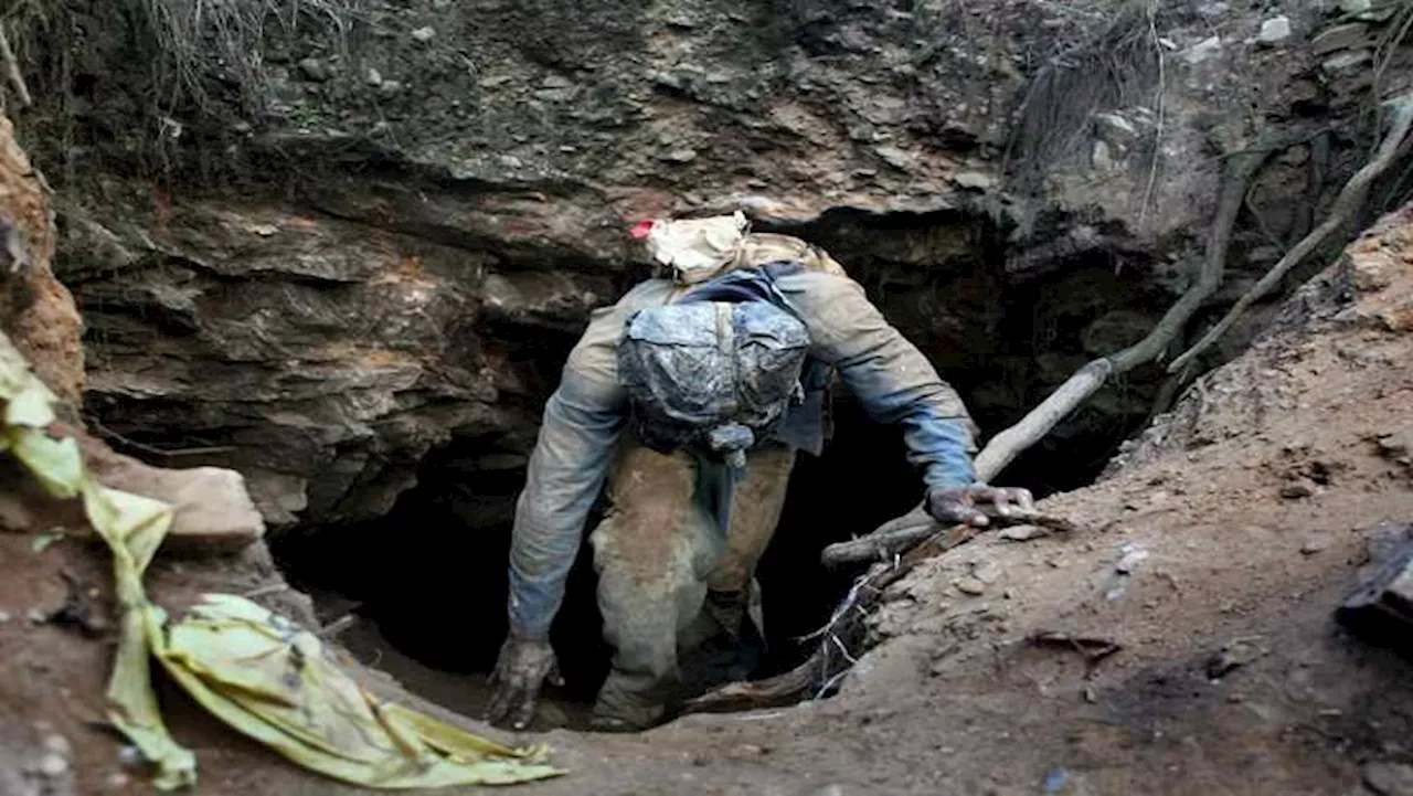 Over 200 illegal miners resurface from abandoned mines in Orkney - SABC News