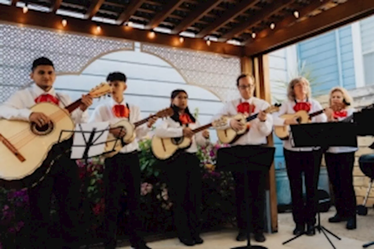 Davies Symphony Hall: Mariachi Petting Zoo at Día de los Muertos Celebration