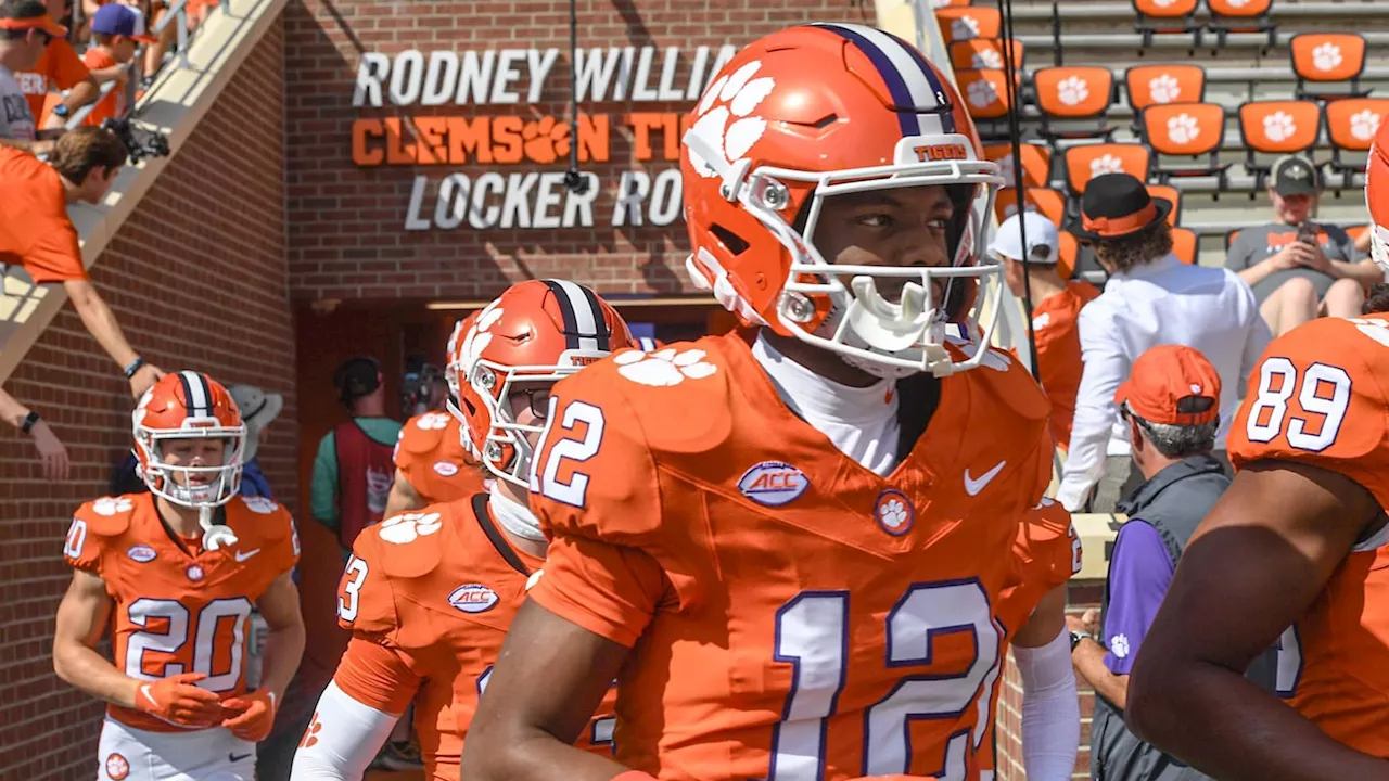 Clemson Tigers Injured Receiving Star Questionable for Louisville Game