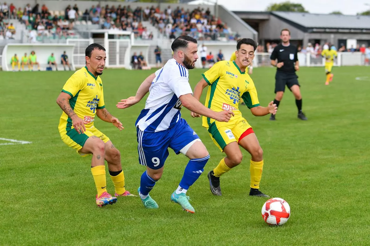 Football (Régional 1) : en proie au doute, Rochefort espère un déclic face au leader thouarsais