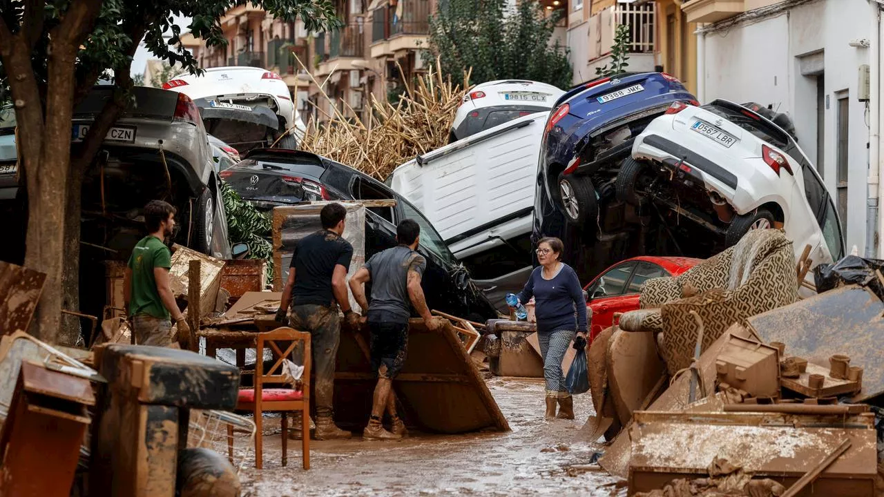 Nach Unwetter: Spanische Dörfer bitten um freiwillige Helfer