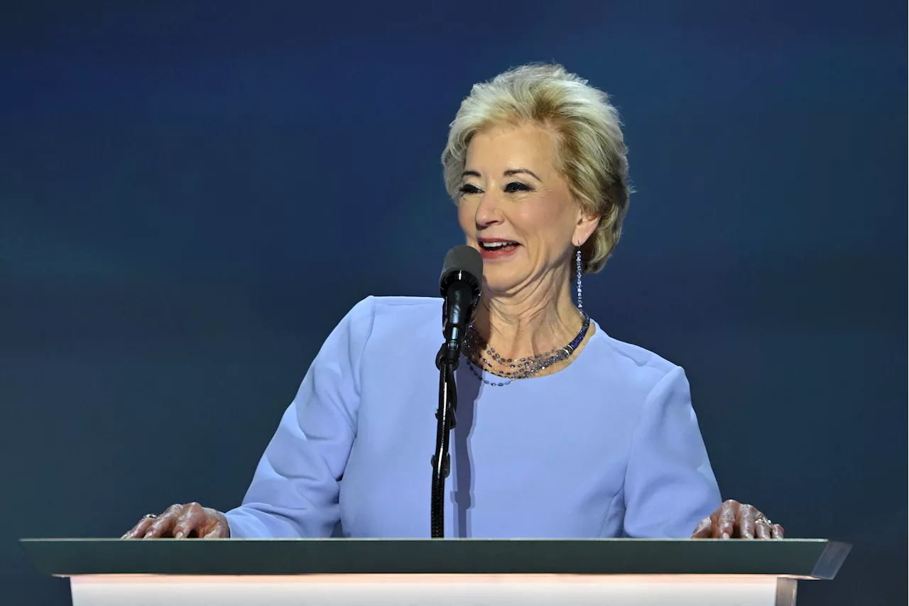 Trump sceglie Linda McMahon, la signora del wrestling all'istruzione Usa