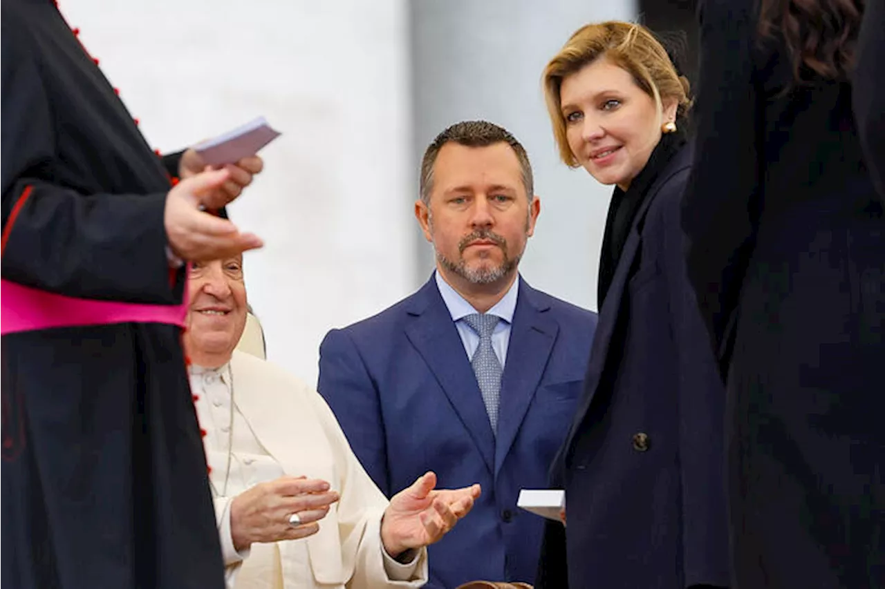 Il Papa ha visto Olena Zelenska all'udienza generale in Vaticano