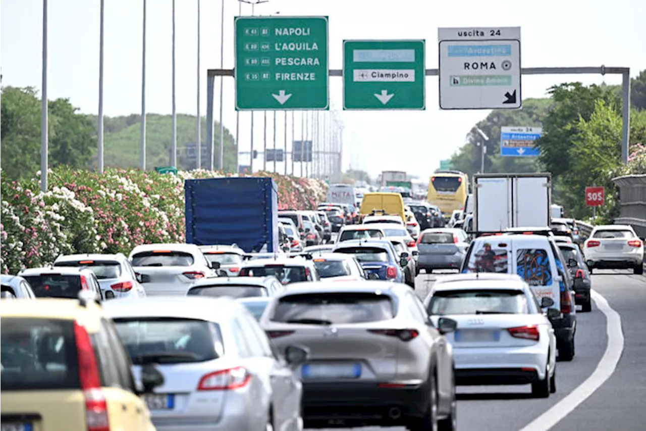 Nuovo Codice della Strada, super-stretta per alcol e telefono al volante