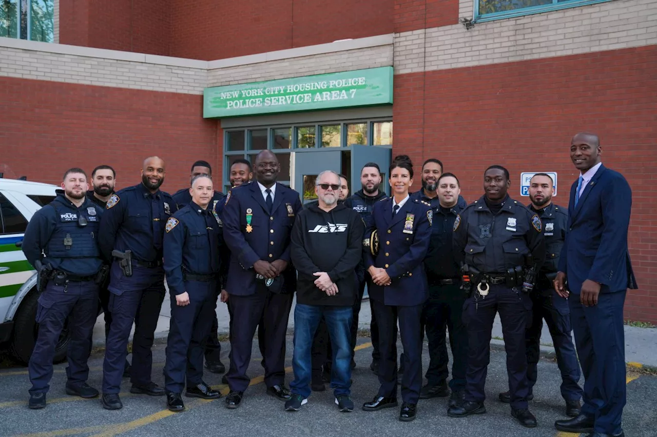 Bronx NYPD Captain surprises cops with Jets tickets