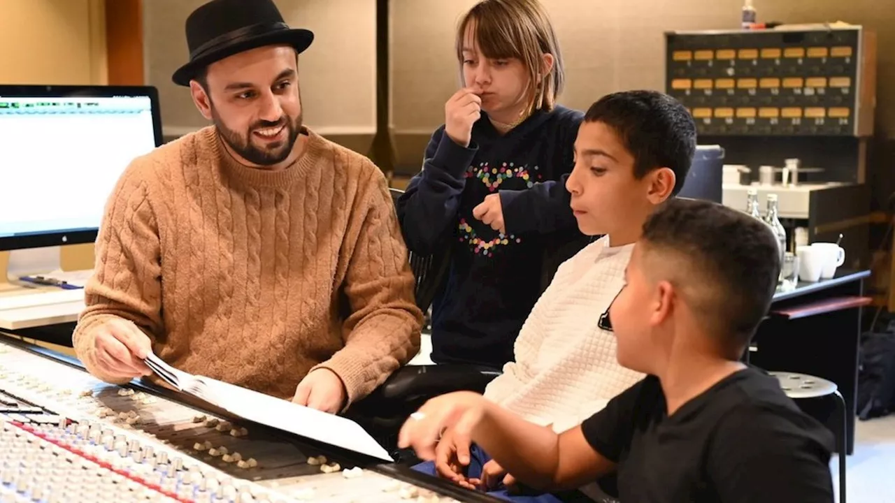 Klassiker 'Kinder an die Macht': Kinder der Arche schreiben ihren eigenen Text zum Song