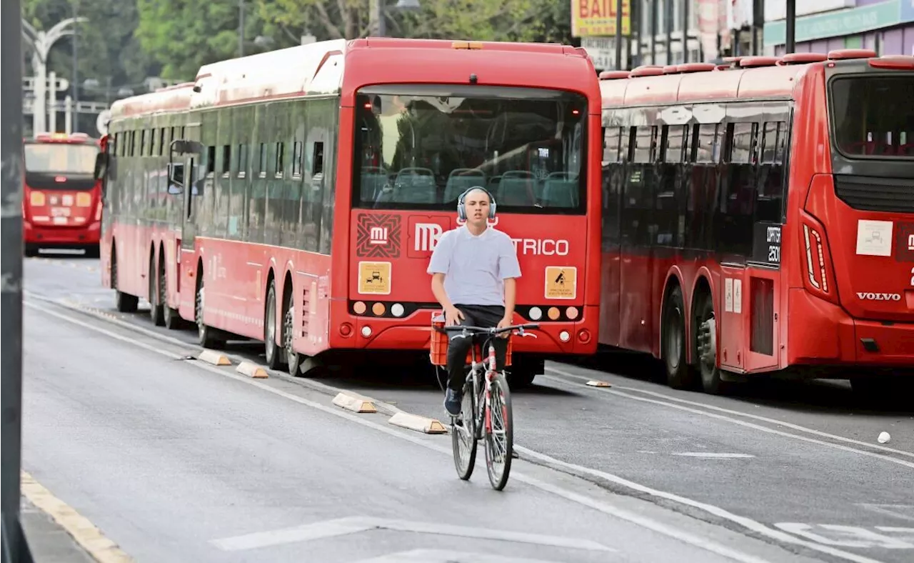 Ciclistas que no respetan reglamento; “Nos falta cultura vial”